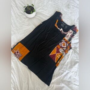 Shopping with Anthony Black and Orange Patterned Tank Top, size Small
